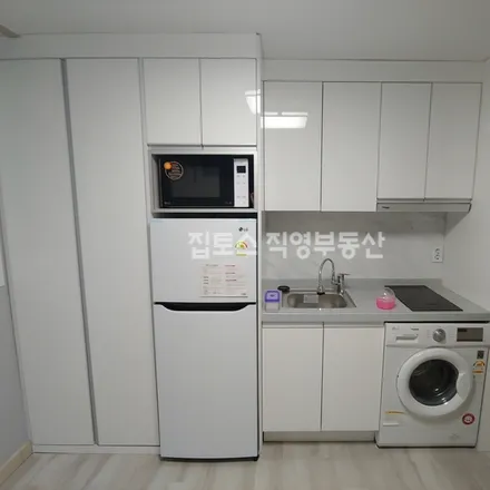 Image 6 - 서울특별시 은평구 신사동 1-42 - Apartment for rent