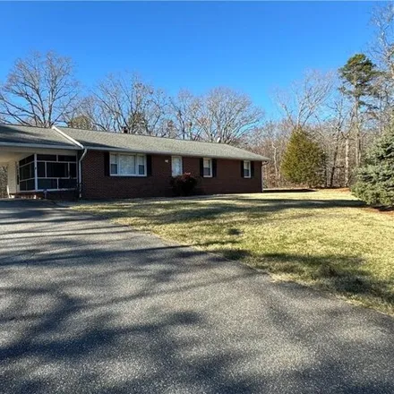 Buy this 3 bed house on King-Tobaccoville Road in Tobaccoville, Forsyth County