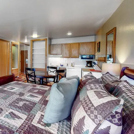 Rent this studio apartment on South Lake Tahoe