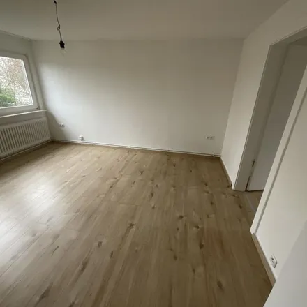 Rent this 3 bed apartment on Pillauer Straße 3 in 26389 Wilhelmshaven, Germany