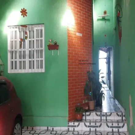 Buy this 2 bed house on Rua Waldir Carrião Soares in Caputera, Mogi das Cruzes - SP