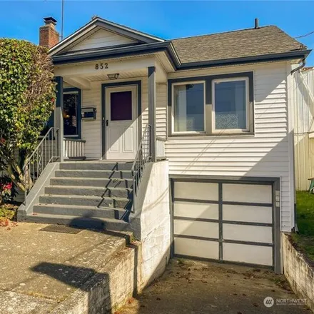 Rent this 3 bed house on 852 Northwest 85th Street in Seattle, WA 98117