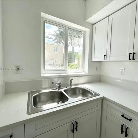 Image 2 - 234 Northwest 84th Street, Little River, Miami-Dade County, FL 33150, USA - Townhouse for rent