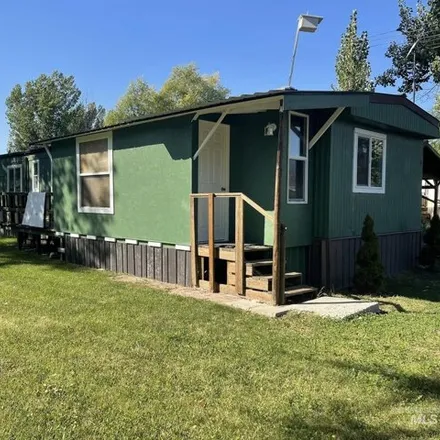 Buy this studio apartment on 199 Newman Lane in Horseshoe Bend, ID 83629