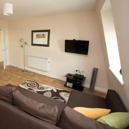 Rent this 3 bed apartment on Unite House in West Street, Southampton
