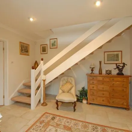 Image 5 - Lamborough Hill, Wootton, OX13 6BY, United Kingdom - House for rent