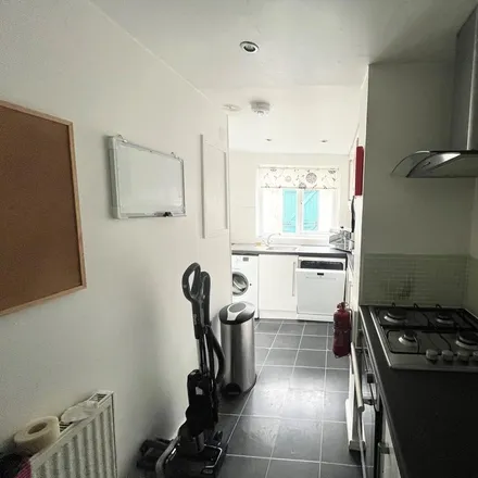 Image 3 - 44 Durham Avenue, Plymouth, PL4 9EE, United Kingdom - Room for rent