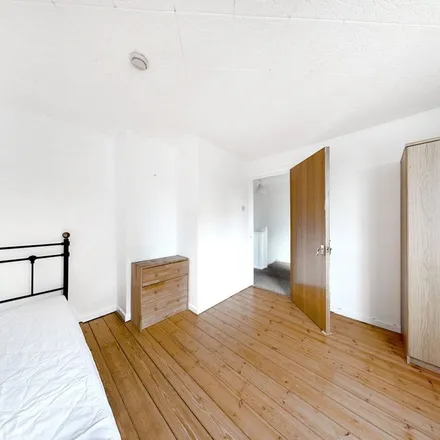 Rent this 1 bed apartment on Gladstone Road in Bath, BA2 5HJ