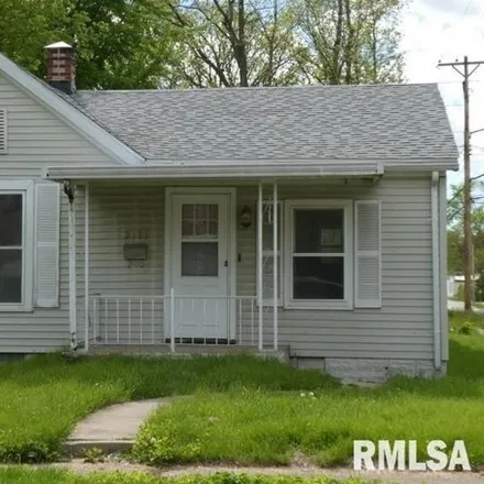 Buy this 2 bed house on 2103 S 17th St in Springfield, Illinois