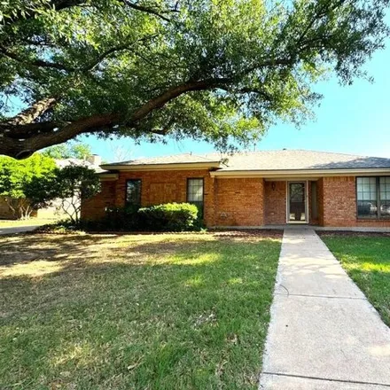 Buy this 3 bed house on 2992 Stonecrest Drive in Abilene, TX 79606
