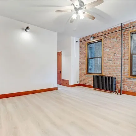 Rent this 3 bed apartment on 67-07 Woodside Avenue in New York, NY 11377