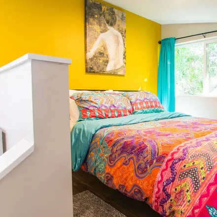 Rent this 2 bed apartment on El Cajon