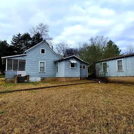 Buy this 2 bed house on 599 Plum Street in Doniphan, Ripley County