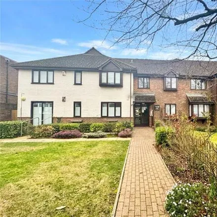 Image 1 - Sovereign Court, Blackbrook, London, BR2 8EH, United Kingdom - Apartment for sale