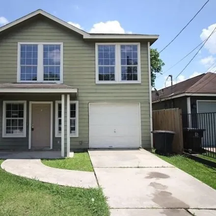 Buy this 3 bed house on 2330 Abernathy Street in Houston, TX 77026