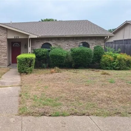 Rent this 4 bed house on 849 Acadia Drive in Plano, TX 75023