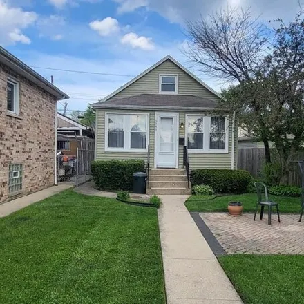 Buy this 2 bed house on 5343 North Mulligan Avenue in Chicago, IL 60630