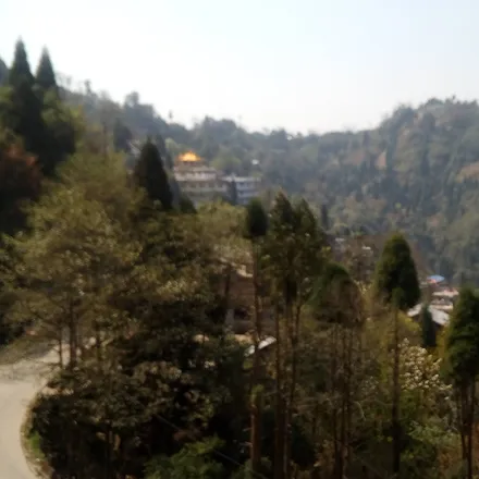 Rent this 1 bed house on Darjeeling