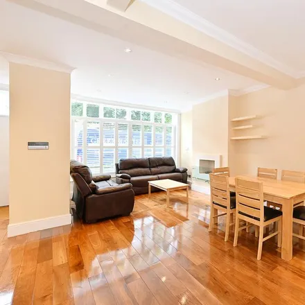 Rent this 4 bed townhouse on Violet Hill House in 9-22 Violet Hill, London