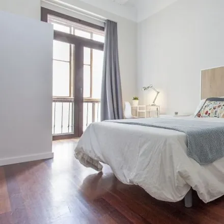 Rent this 14 bed room on Carrer dels Borges in 46003 Valencia, Spain
