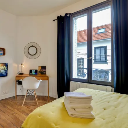 Image 3 - 3 Avenue Barillet, 92250 La Garenne-Colombes, France - Apartment for rent