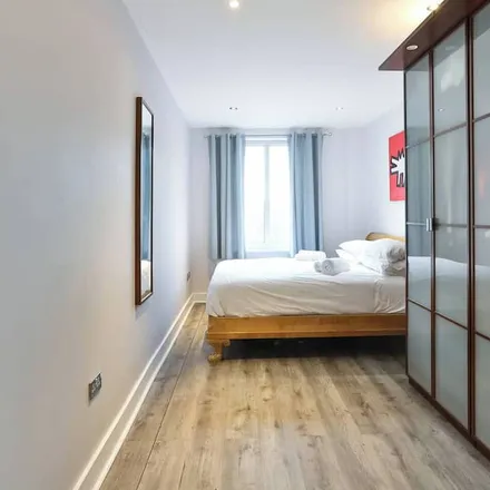 Rent this 2 bed apartment on London in N1 5LQ, United Kingdom