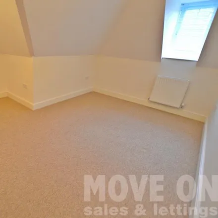 Image 6 - Stirling Road, Bournemouth, BH3 7JQ, United Kingdom - Apartment for rent