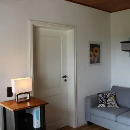 Rent this 2 bed house on 94572 Schöfweg