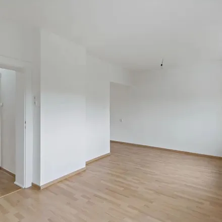 Rent this 3 bed apartment on Rockendorfer Weg 123 in 06128 Halle (Saale), Germany