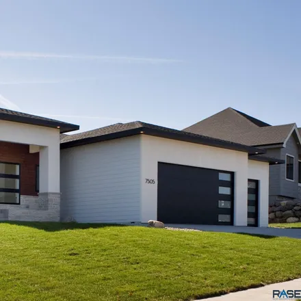 Buy this 5 bed house on 8598 East 41st Street in Anderson Subdivision, Minnehaha County
