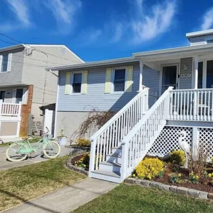 Buy this 5 bed house on 407 W Shore Dr in Brigantine, New Jersey