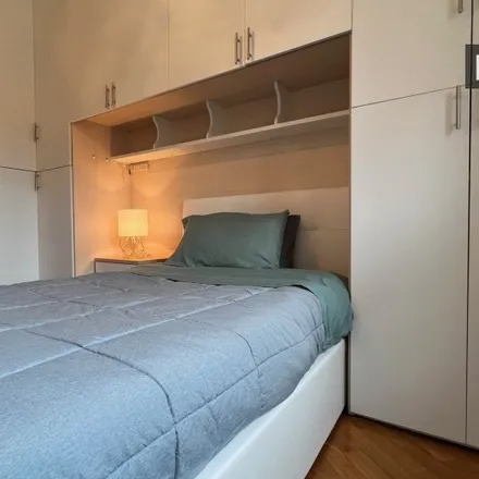 Rent this 3 bed room on Piazza del Rosario in 20144 Milan MI, Italy