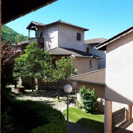 Rent this 5 bed apartment on 18 Allée des Myosotis in 38610 Gières, France