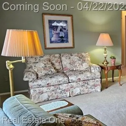 Image 3 - Dearborn Heights, MI - House for sale