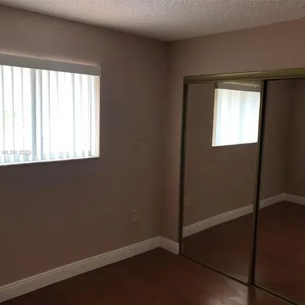 Image 7 - 581 Northwest 82nd Court, Miami-Dade County, FL 33126, USA - Apartment for rent