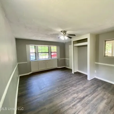Image 7 - 5378 Queen Esther Lane, Queens Lane, Jackson, MS 39209, USA - House for sale