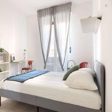 Image 9 - Via Lorenteggio, 80, 20146 Milan MI, Italy - Room for rent