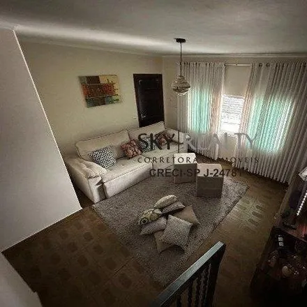 Buy this 2 bed house on Rua Albino dos Santos Quelhas in Taboão, São Bernardo do Campo - SP
