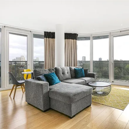 Rent this 2 bed apartment on The Bridge in 334 Queenstown Road, London