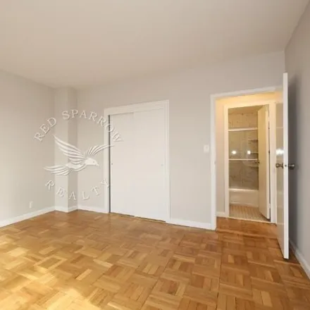 Image 6 - 5 Webb Avenue, New York, NY 10468, USA - Apartment for sale