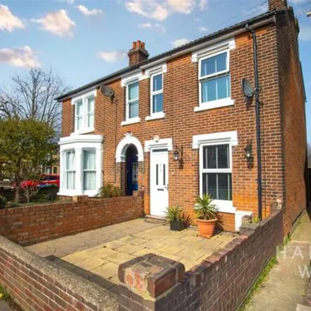 Rent this 3 bed duplex on Worsnop House in Old Heath Road, Colchester
