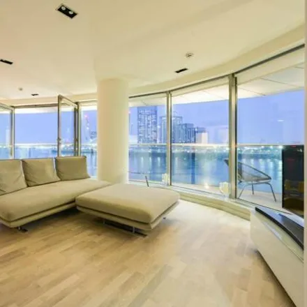 Buy this 3 bed apartment on New Providence Wharf in 1 Fairmont Avenue, London