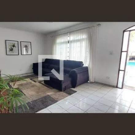 Rent this 4 bed house on Rua Málaga in Parque Capuava, Santo André - SP