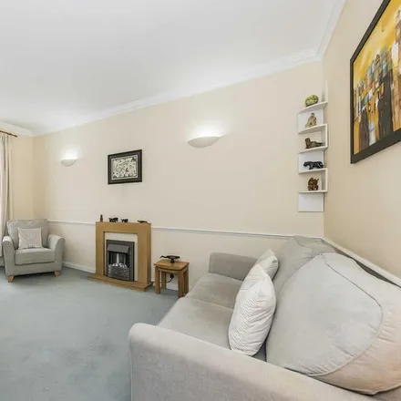 Rent this 1 bed apartment on 78 Lupus Street in London, SW1V 3EW