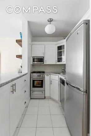 Image 3 - Tracy Towers, East 24th Street, New York, NY 10010, USA - Apartment for sale