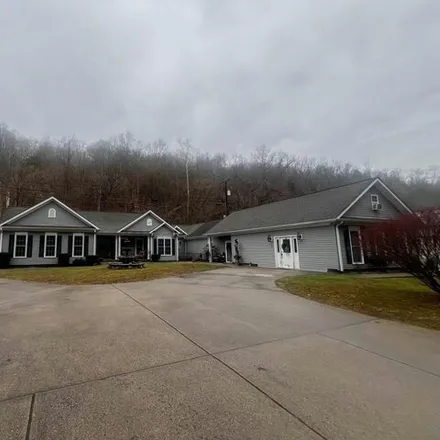 Buy this 4 bed house on 788 Tutor Key Road in Paintsville, KY 41240