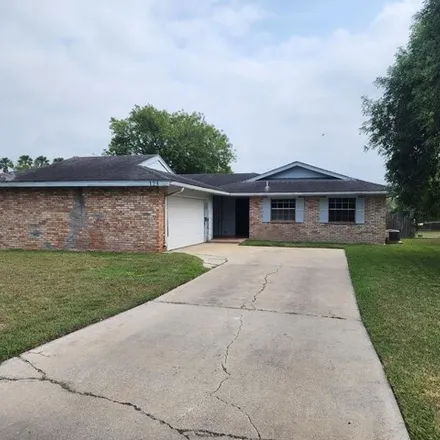 Rent this 3 bed house on 1476 East Catherine Circle in Brownsville, TX 78520