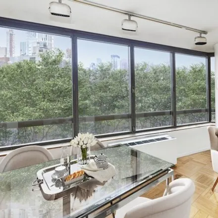 Image 3 - Manhattan Place, East 37th Street, New York, NY 10016, USA - Condo for sale