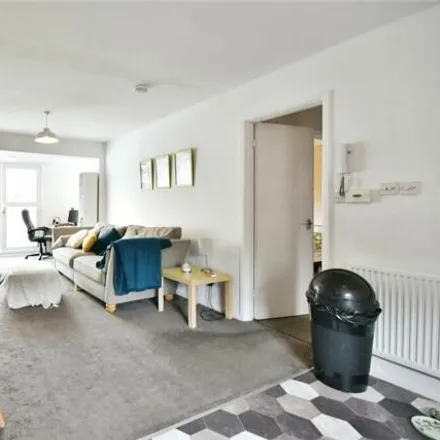 Image 7 - Brookstone Close, Manchester, M21 7RE, United Kingdom - Apartment for sale