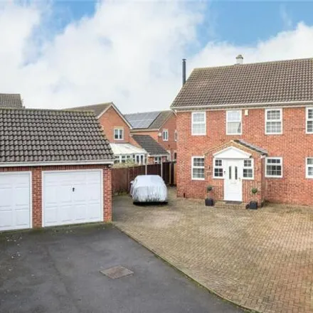Buy this 4 bed house on unnamed road in Frindsbury, ME2 4EB